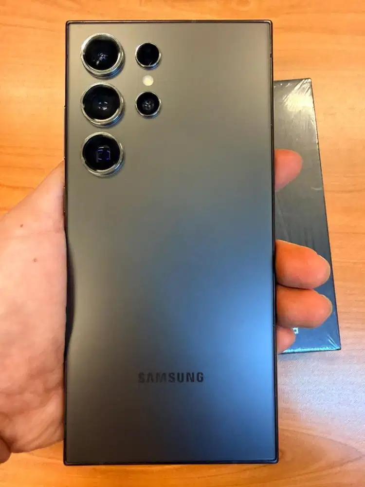 Samsung S24 Ultra garansi resmi sein like new