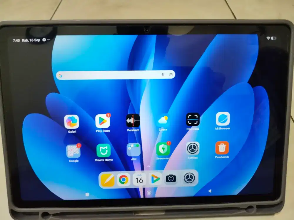 Redmi Pad 2 ram 4+4/128 versi WiFi mulus no minus
Kelengkapan hp csan