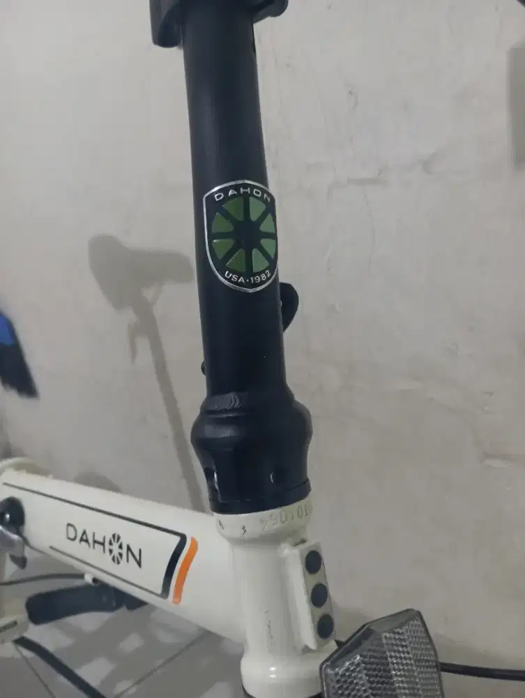 Sepeda lipat dahon speed8