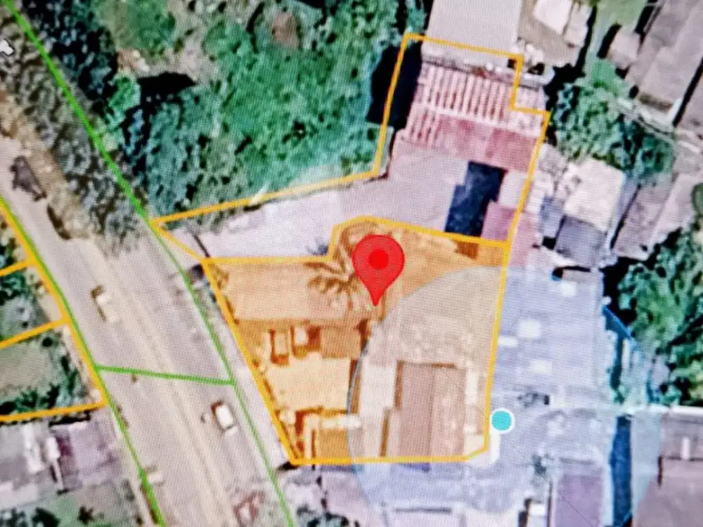 Tanah dijual berikut bangunan permanen 2 lantai