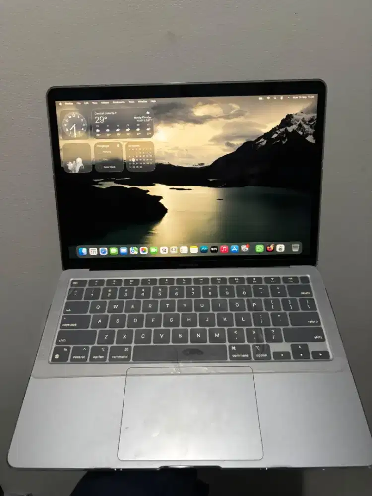 MacBook M1 2020