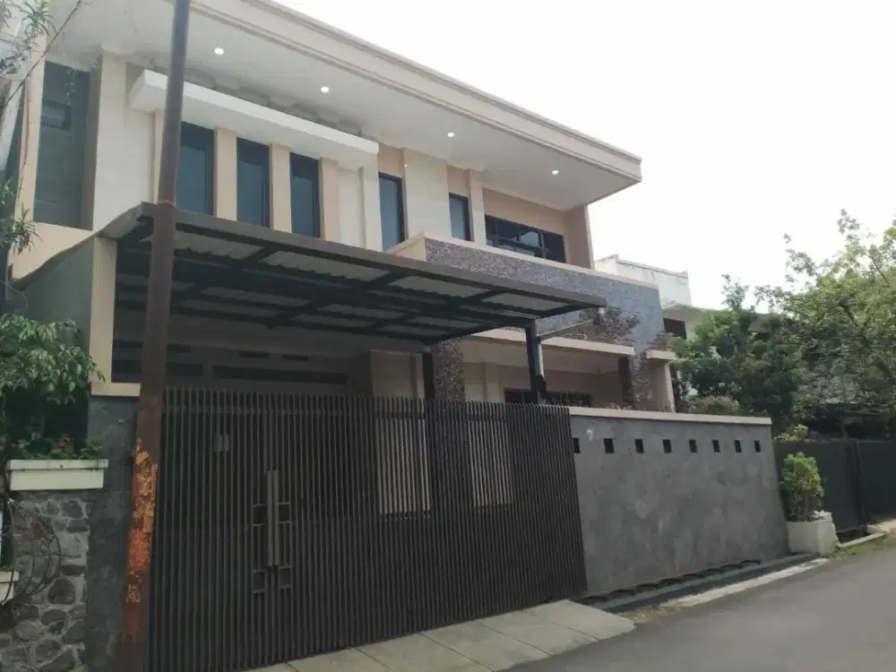 Rumah Bagus Siap Huni 2 Lantai Dekat BKR