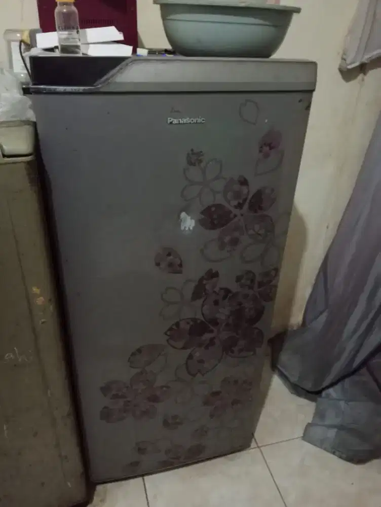 Kulkas panasonic 1 pintu