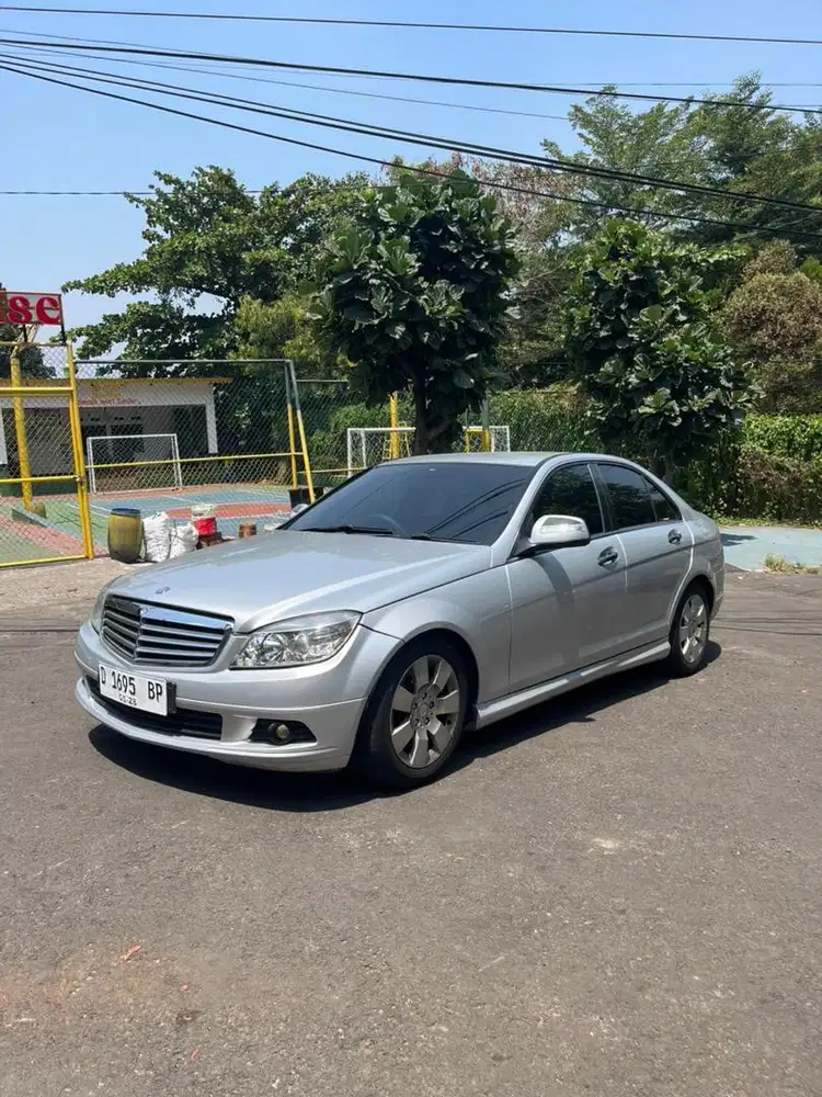 MERCEDES BENZ C200 W204 AT Low Km!