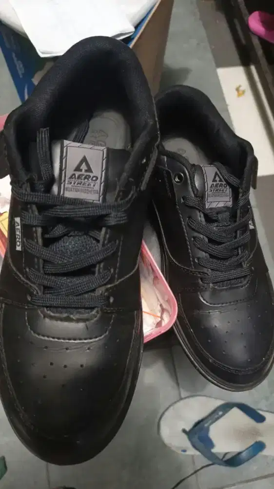 Sepatu no 44 mulus