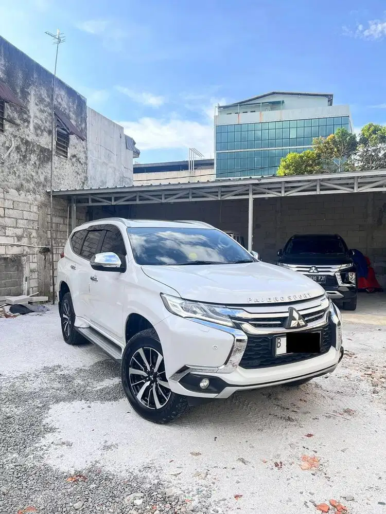 LOW KM!!Pajero sport dakar 2020/2021