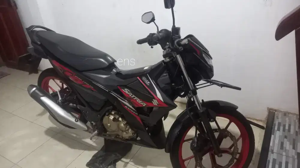 Suzuki SATRIA FU 150 FI 2016 MURAH Robot MERAH injeksi Milik Sendiri