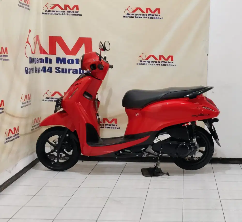 Tersedia Yamaha grand filano 125 tahun 2023 warna merah glossy