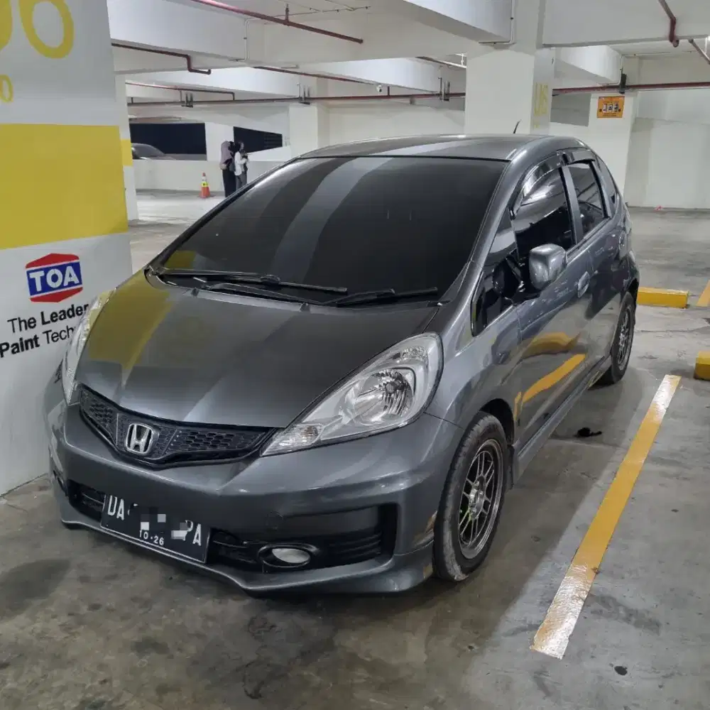 Jazz RS Matic km rendah