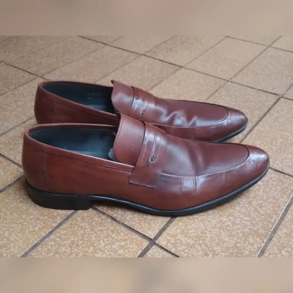 Sepatu penny loafer kulit size 43 kontatto original