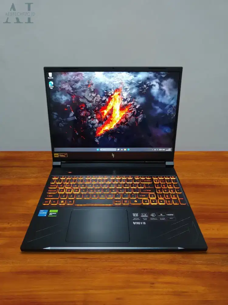 Laptpp Acer Nitro V16 i5 14450HX 16GB RTX 4050 512GB SSD x Legion Omen