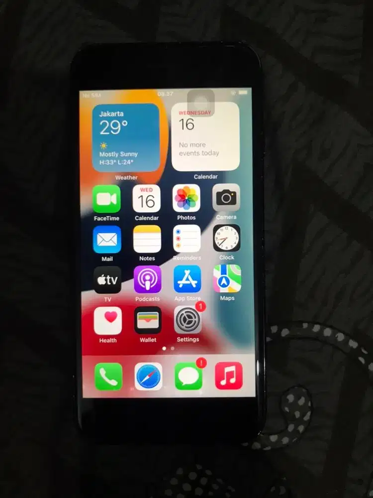 iPhone 7 128GB Hitam