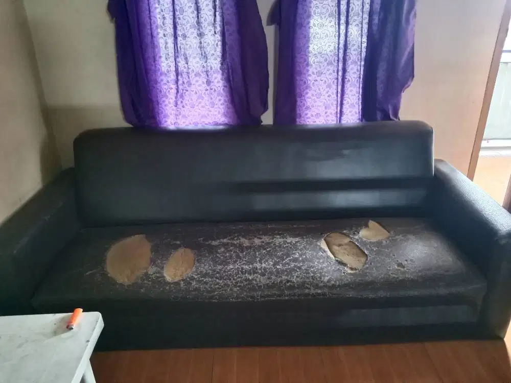 JUAL SOFA BEKAS DARI BAHAN OSCAR