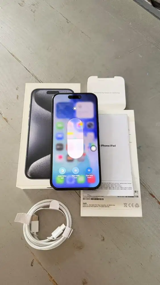 Iphone 15 Pro 256GB Blue Resmi Ibox Lengka
