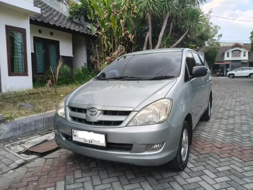 Toyota Kijang Innova (2005) 2.0 G MT