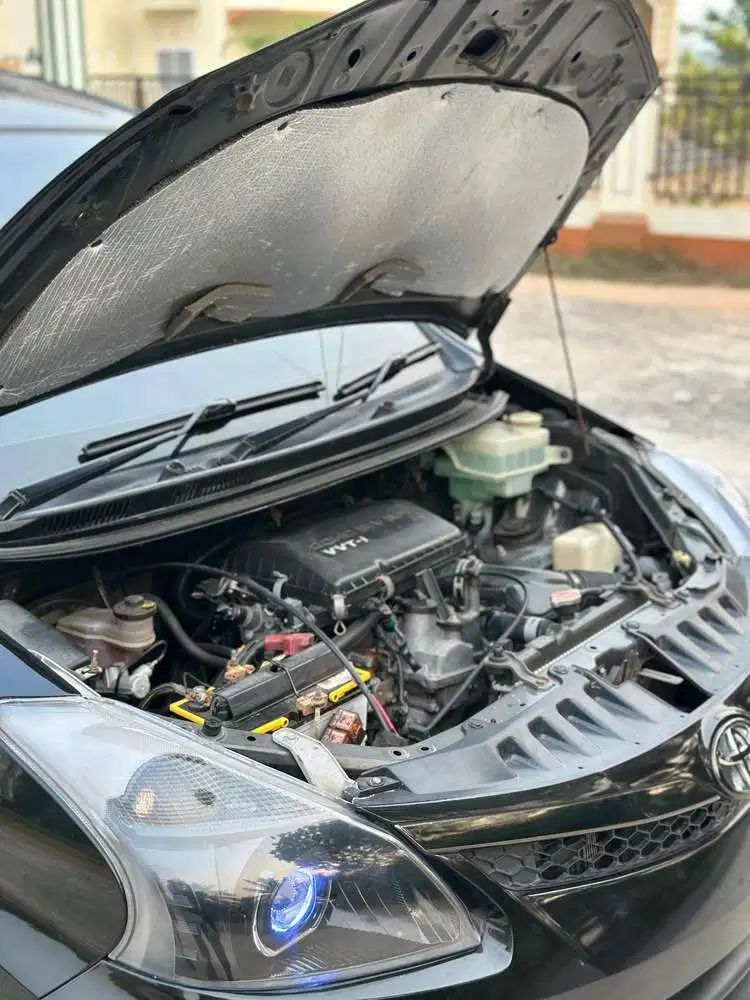 Daihatsu Xenia 2012 Bensin pakaian pribadi, sudah upgrade