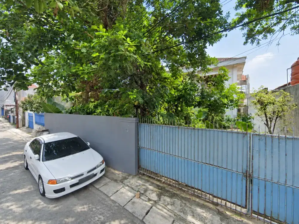 DIJUAL RUMAH MEWAH HALAMAN HIJAU JALAN RAYA SAWANGAN MAMPANG KOTA DEPOK