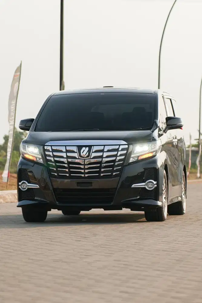 Toyota Alphard 2.5 SC 2015