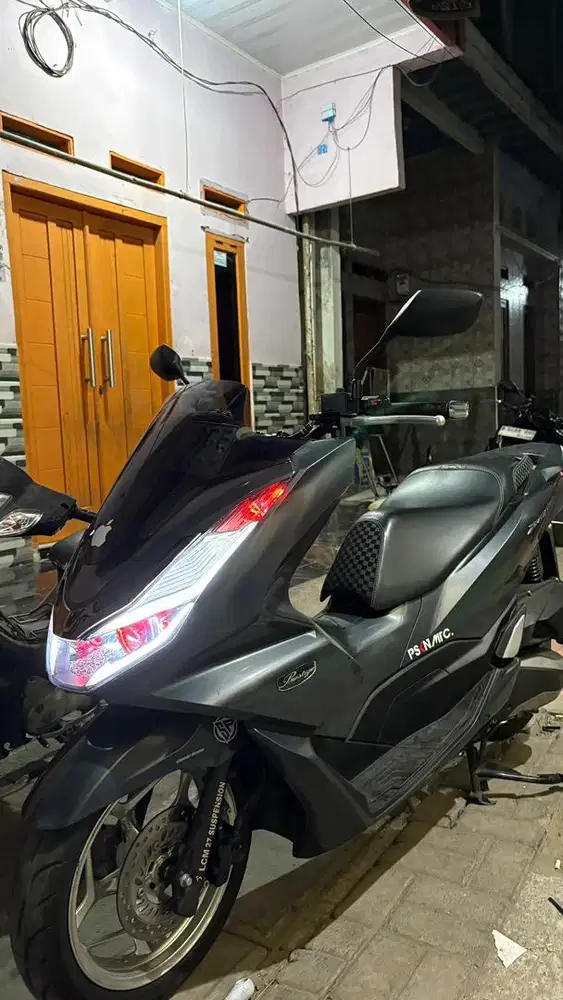 HONDA PCX 160 TAHUN 2022 LENGKAP
