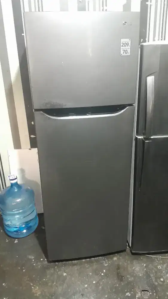 Kulkas LG 225 liter