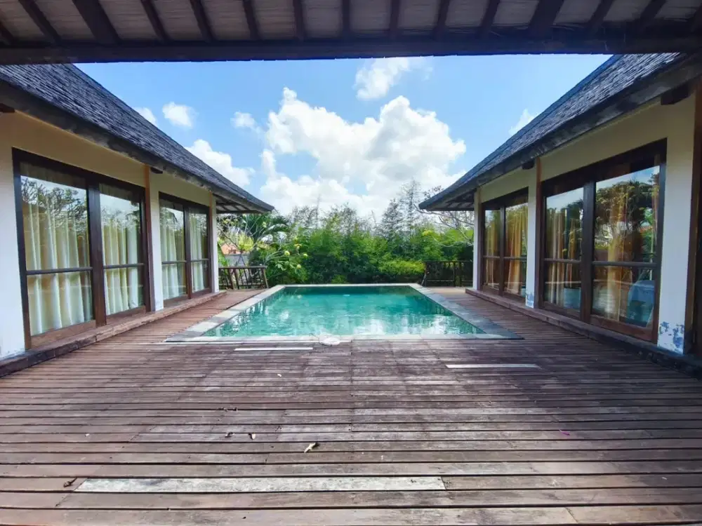 Dijual Murah Villa View Laut Halaman Luas One Gate System di Goa Gong , Jimbaran.