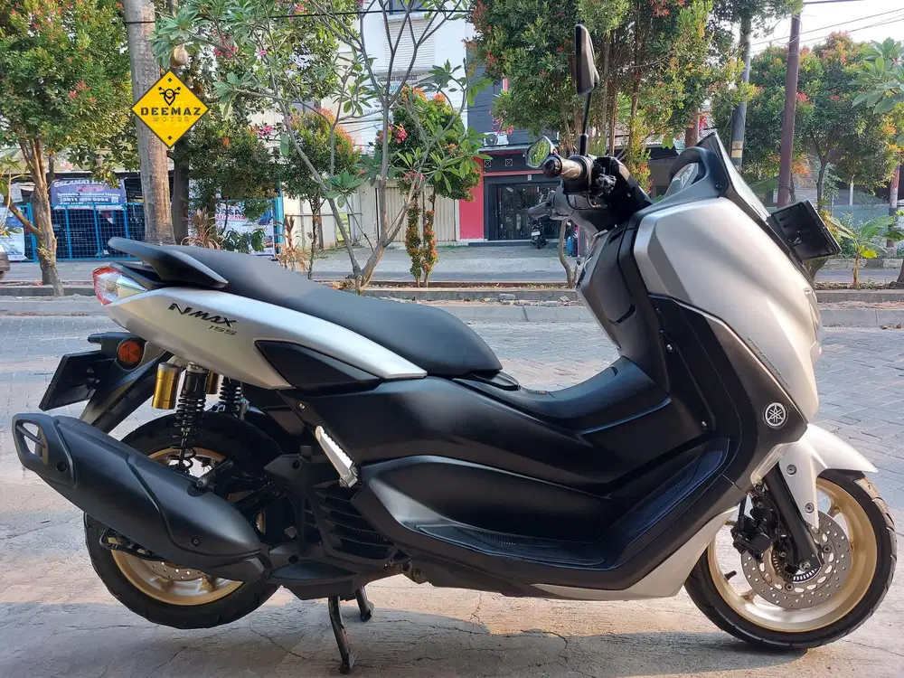 (DP 500 Rb)‼️ NMax Keyless Connected Silver 2022 Cash & Kredit