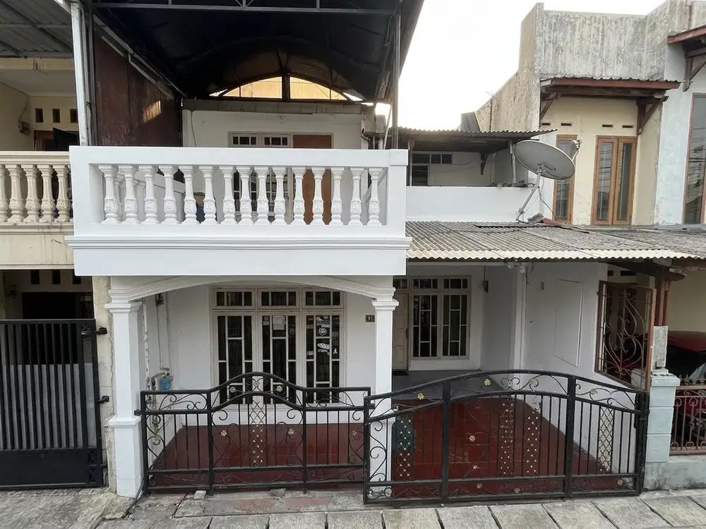 Dijual Rumah 2 Lantai, Depok Timur