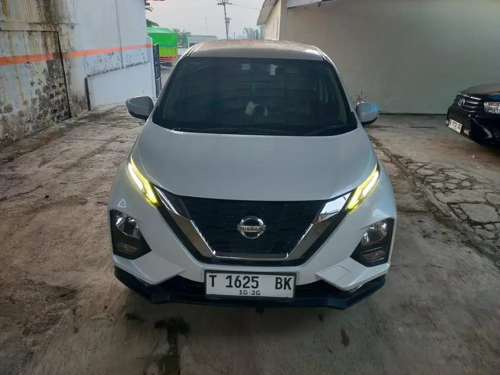 Dijual Livina 2019 – Pemakaian 2020