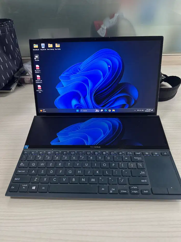 Asus zenbook duo UX482EG 8/512