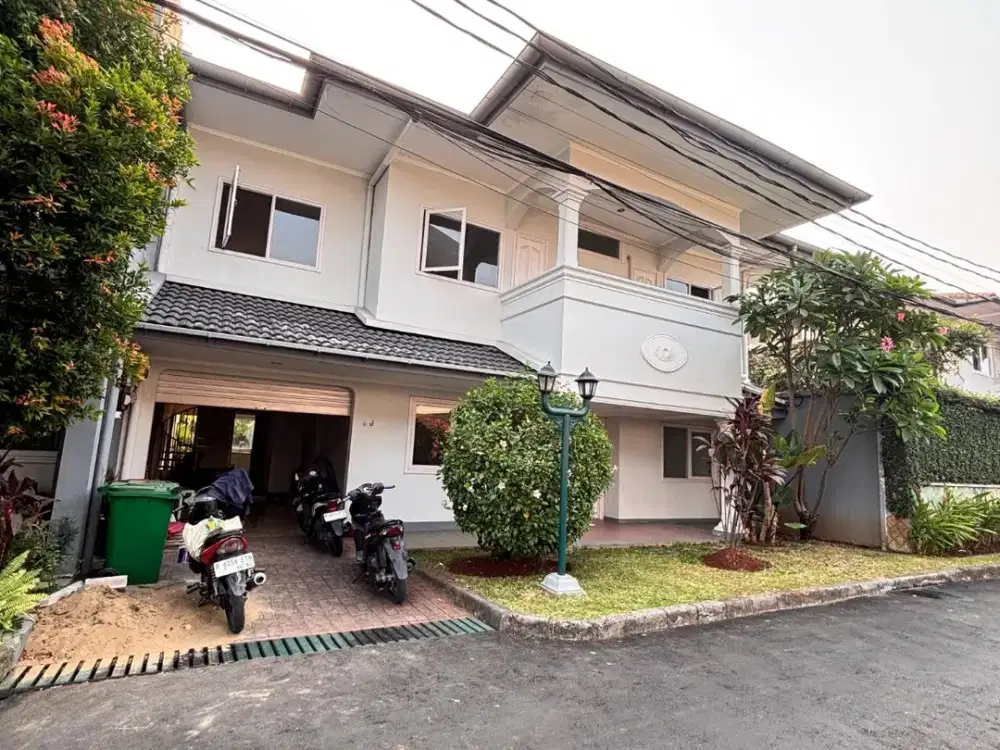 DISEWAKAN RUMAH CANTIK SIAP HUNI CIPETE JAKARTA SELATAN