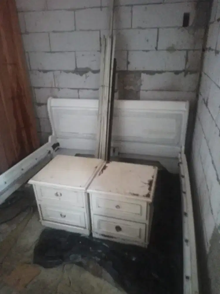 set tempat tidur asli jati tua bagus tinggal poles