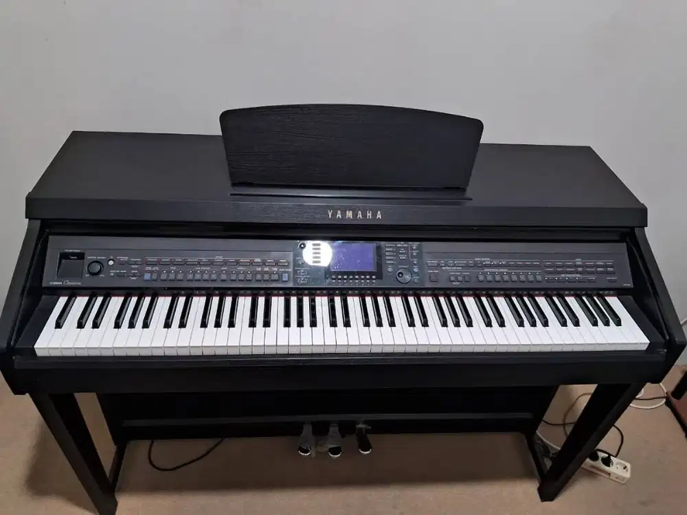 Yamaha Clavinova CVP-601 Digital Piano Bekas Kelas Musik