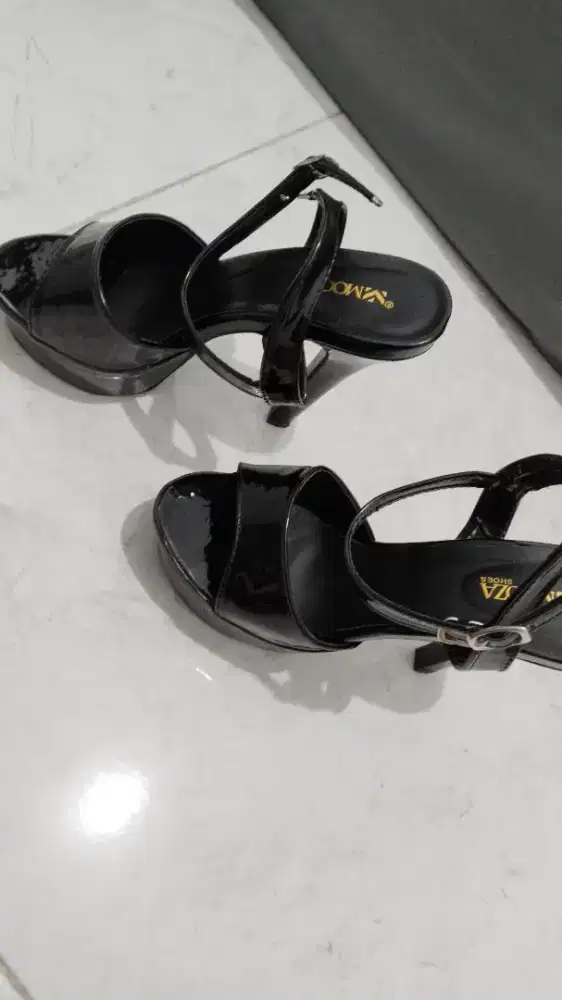 Sepatu Heels 12CM