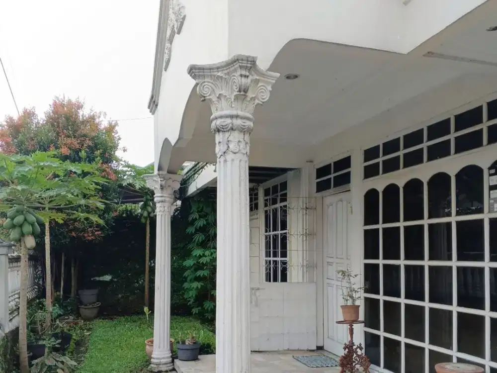 RUMAH LUAS 1,5 LANTAI TENGAH KOTA STRATEGIS SIAP HUNI DI TURANGGA BANDUNG