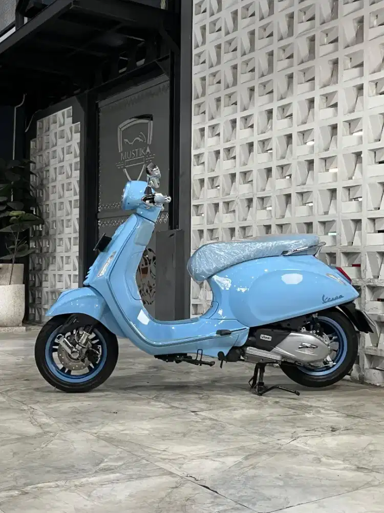 VESPA PRIMAVERA S150 2025 - Chintia Mustika