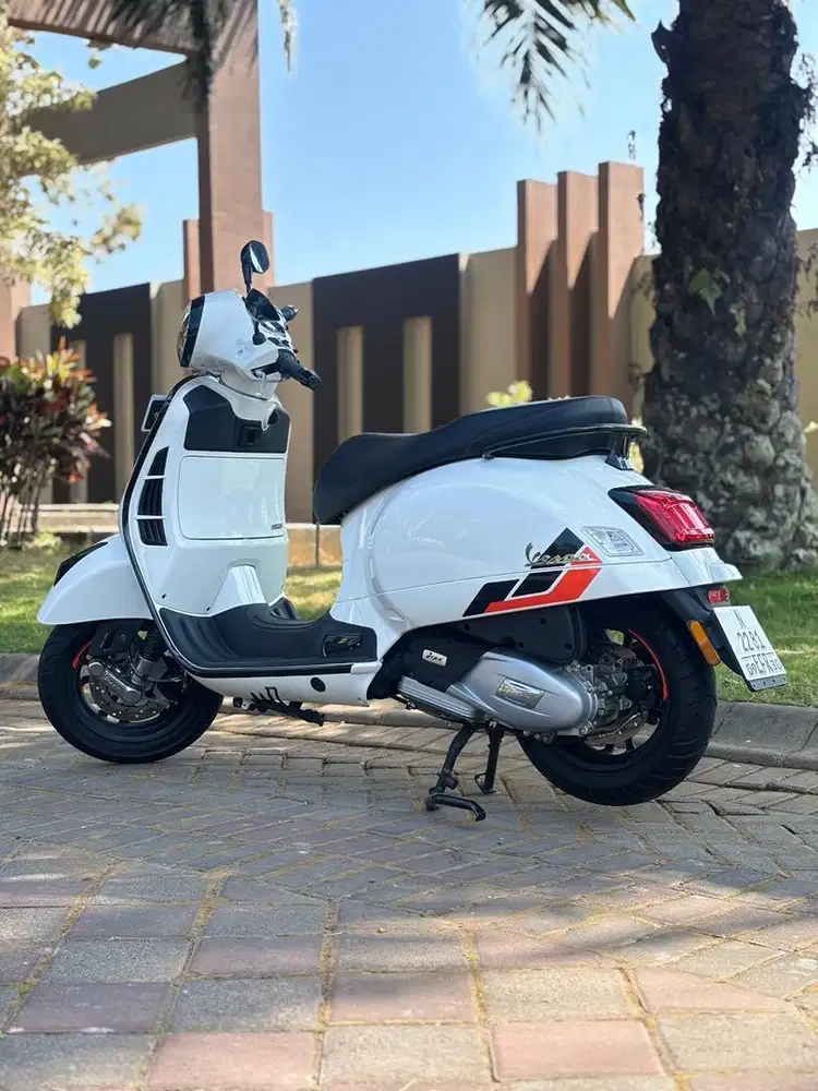 Like New Vespa GTS 150 Super Sport 2025 Odo 400 Koko Motor