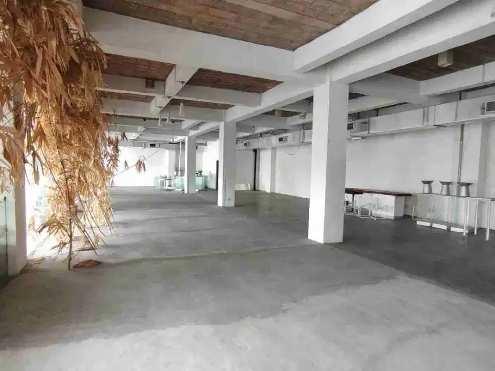 DISEWAKAN MINI BUILDING 3 LT-KEMANG-JAKSEL
