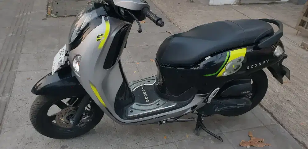 Scoopy Prestige th 2025 istimewa pjk 07-2027