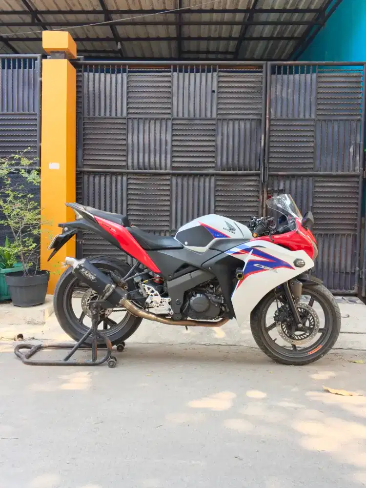 Dijual Motor Honda CBR
