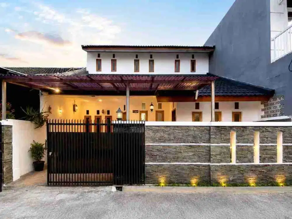 Rumah Bagus Siap Huni di Komplek Taman Cibaduyut Indah Kita Bandung