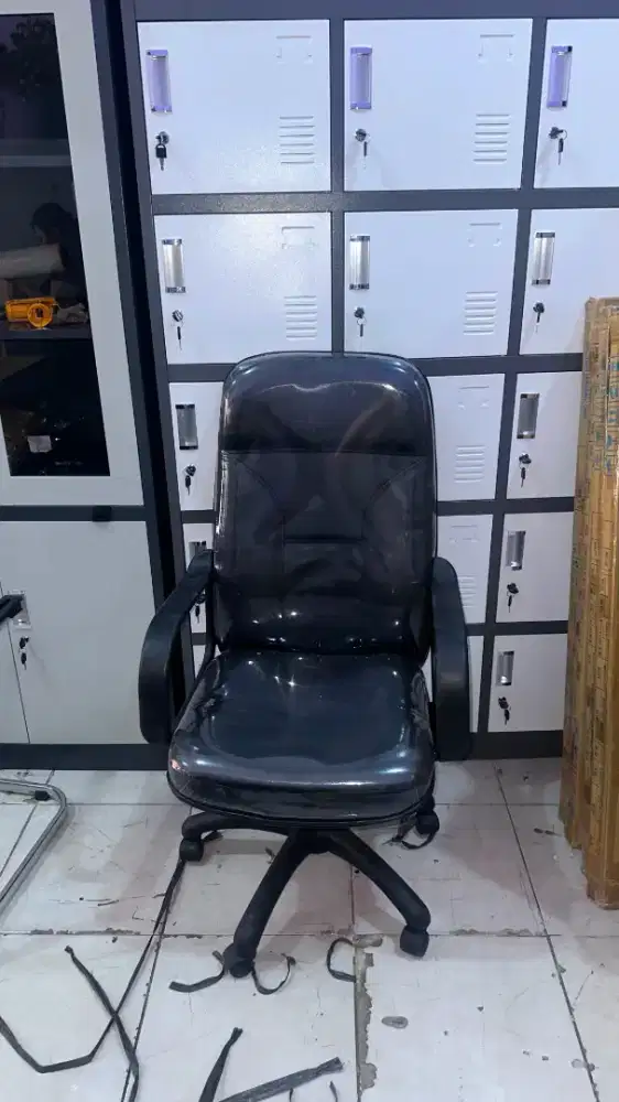 KURSI DIREKTUR MURAH