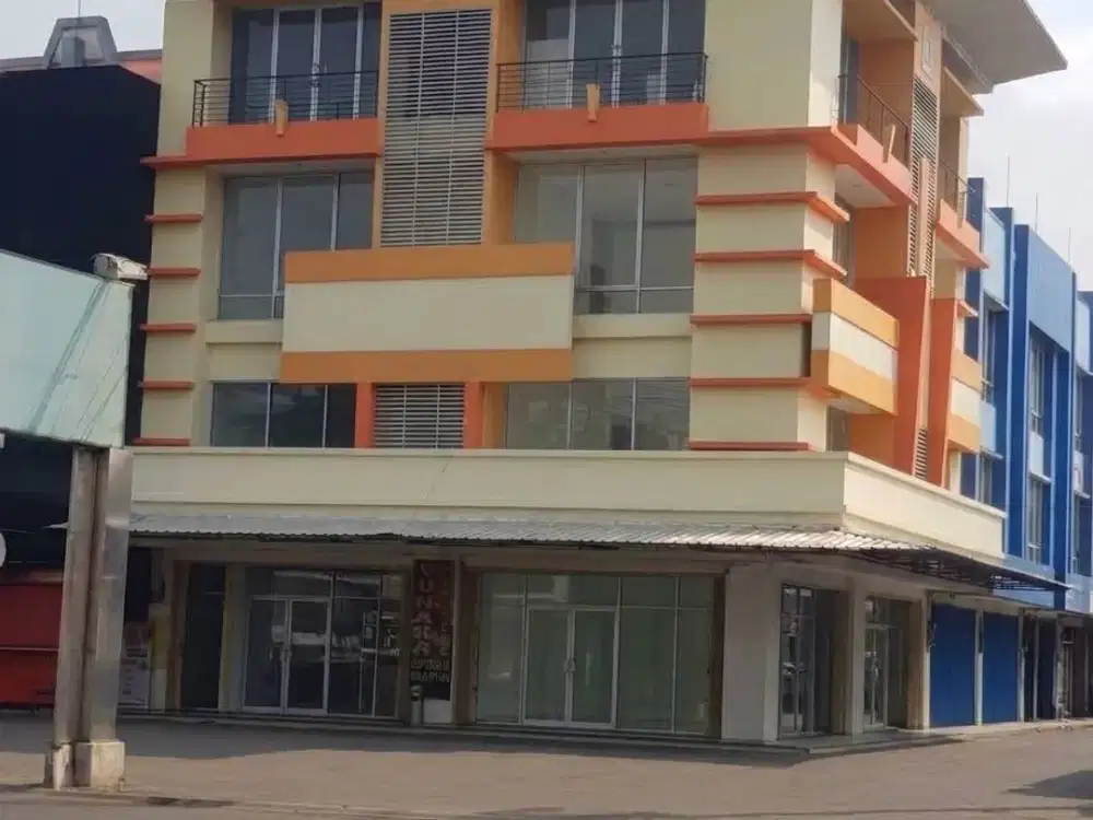 Dijual Ruko Hoek beserta Usahanya di Harapan Indah Bekasi