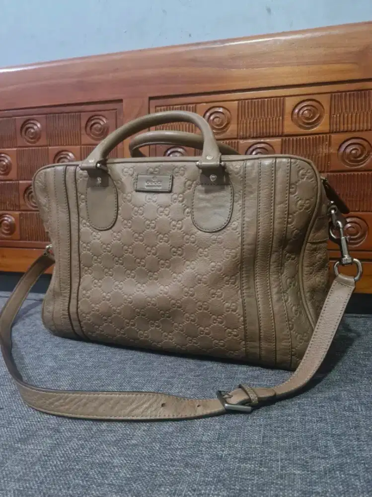 Original tas kulit gucci balzip embos, noser aman, muat banyak