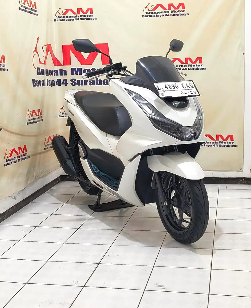Mulus Km 5 Ribu Honda PCX 160 CBS Tahun 2024 warna Putih