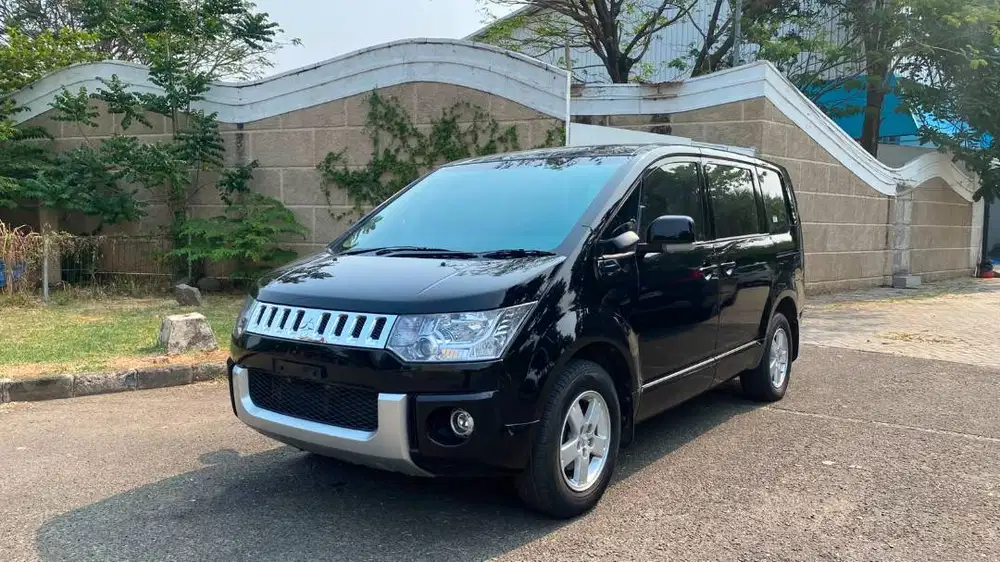 Mitsubishi Delica 2016