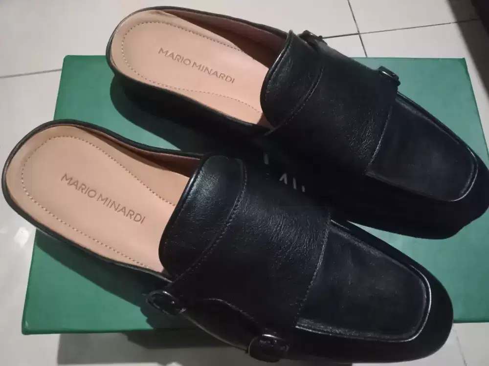 Dylan black sepatu kulit asli slip on & mules mario minardi size 41