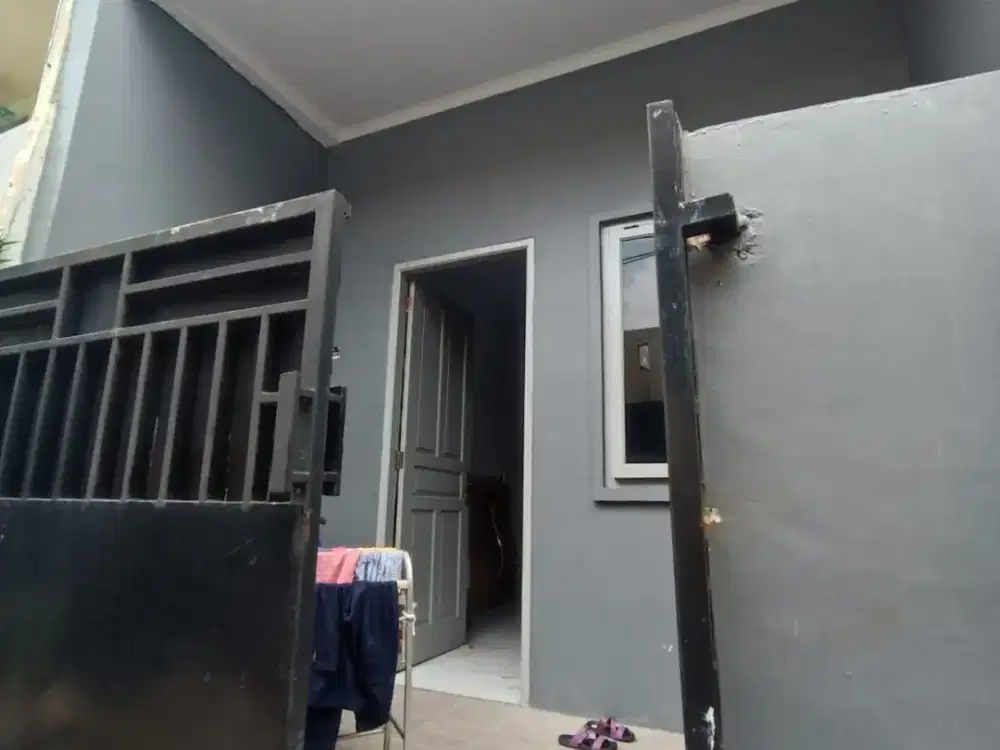 Dijual Rumah 2,5 Lantai di  Tanjung Duren