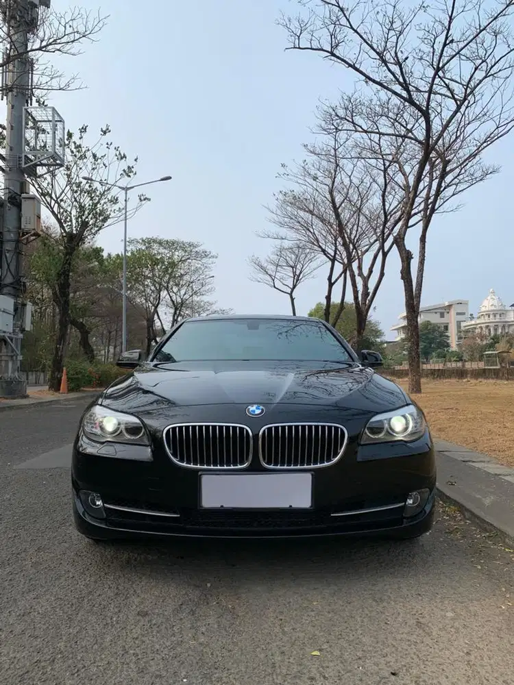 Bmw 320i Luxury 2013 LOW KM 18Ribu!!