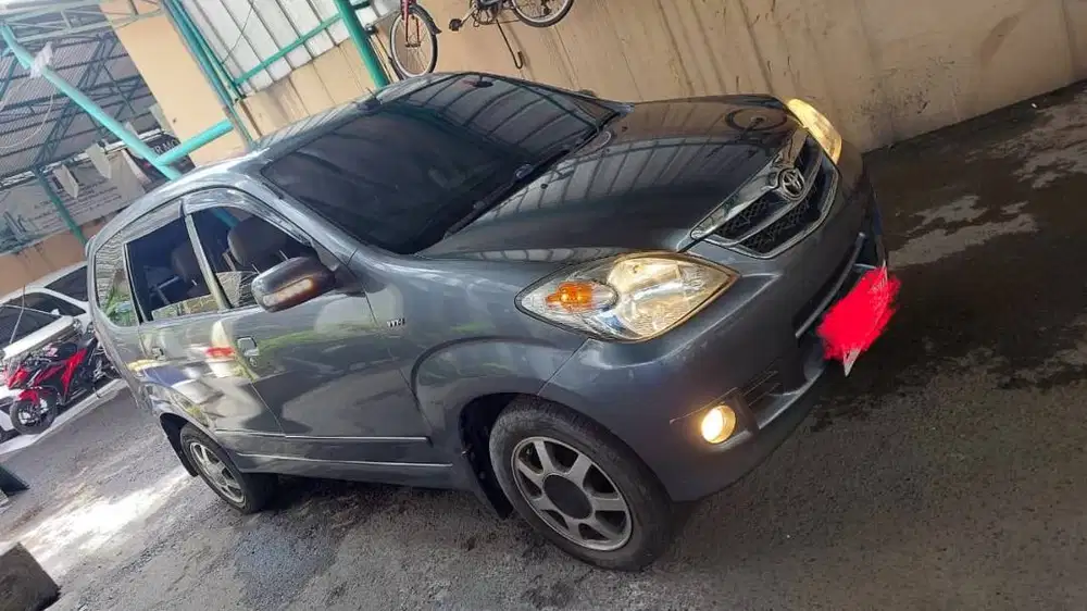 Avanza Grey 2010 Matic