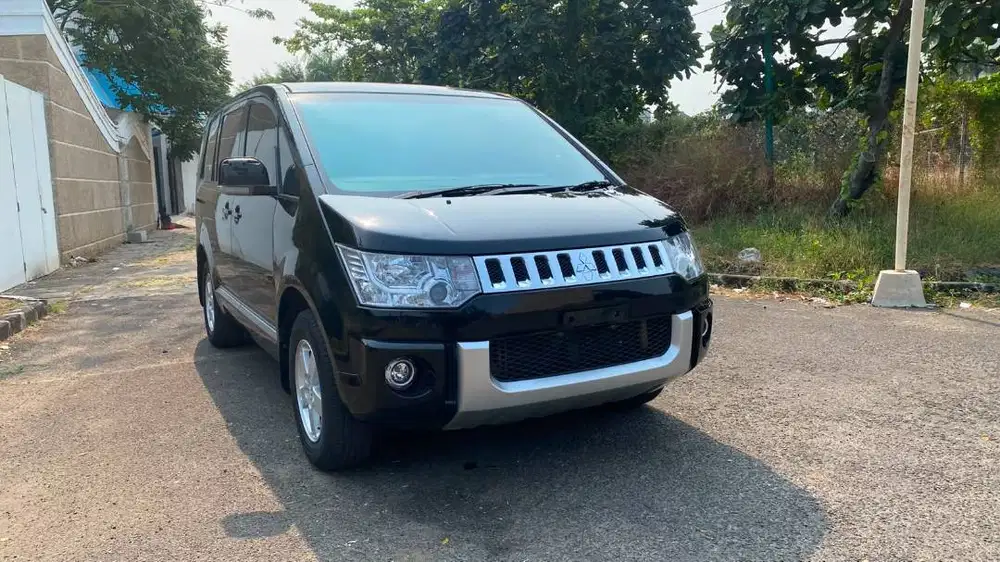 Mitsubishi Delica 2016